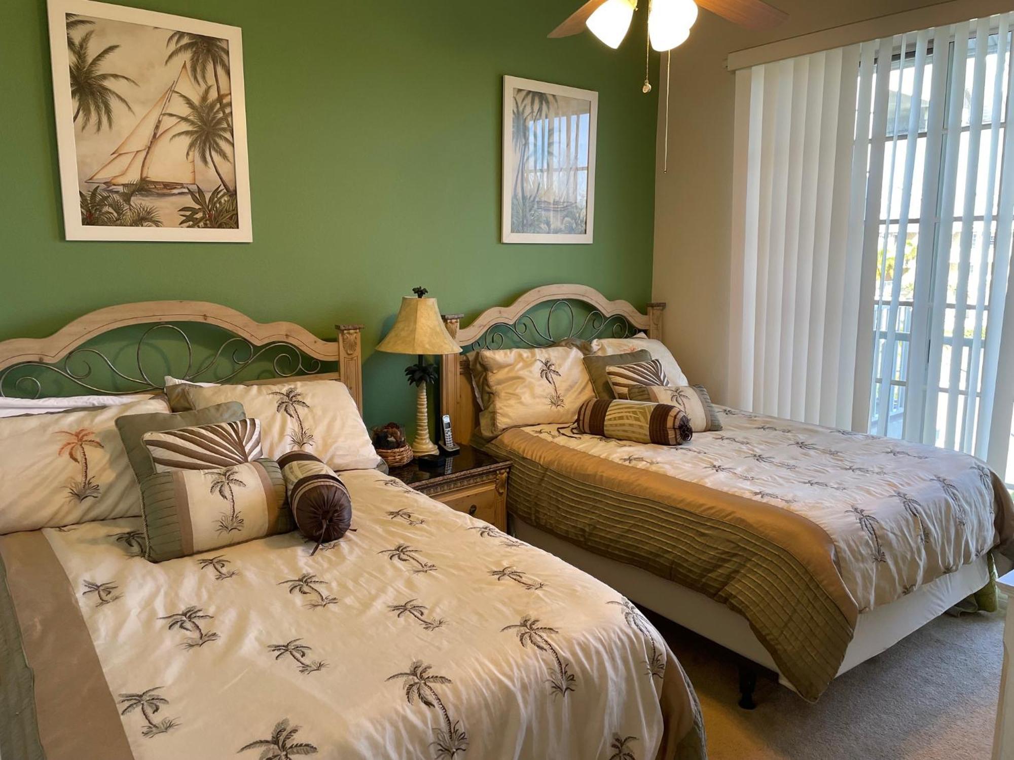 Beautiful New Luxury Townhome With Private Beach And Swimming Pools Ruskin Buitenkant foto